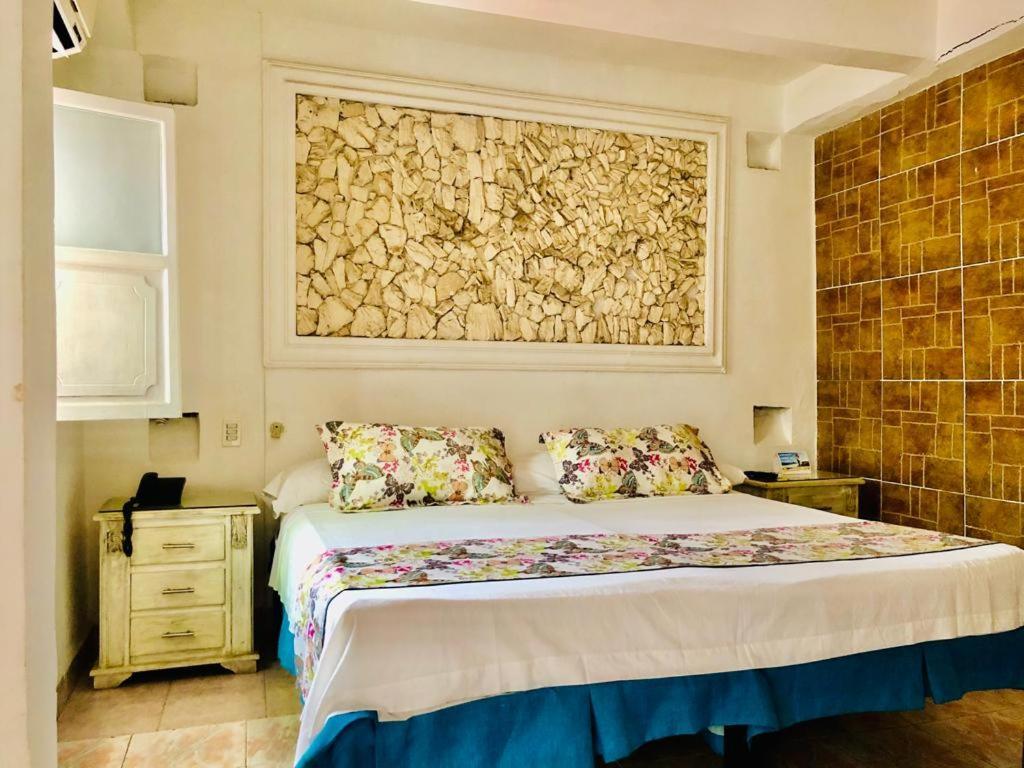 Antigua Calle Almudena Hotel Cartagena מראה חיצוני תמונה