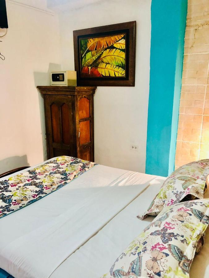 Antigua Calle Almudena Hotel Cartagena מראה חיצוני תמונה