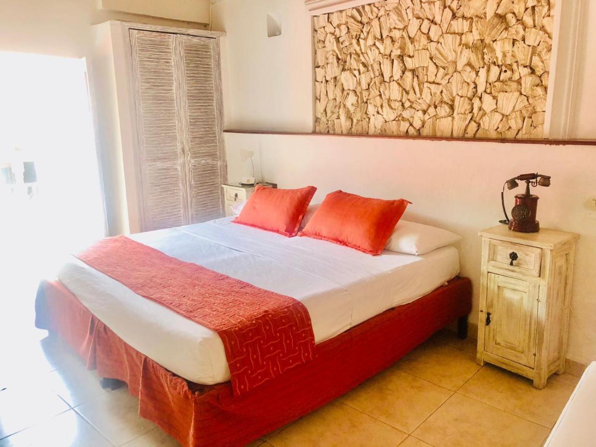 Antigua Calle Almudena Hotel Cartagena מראה חיצוני תמונה