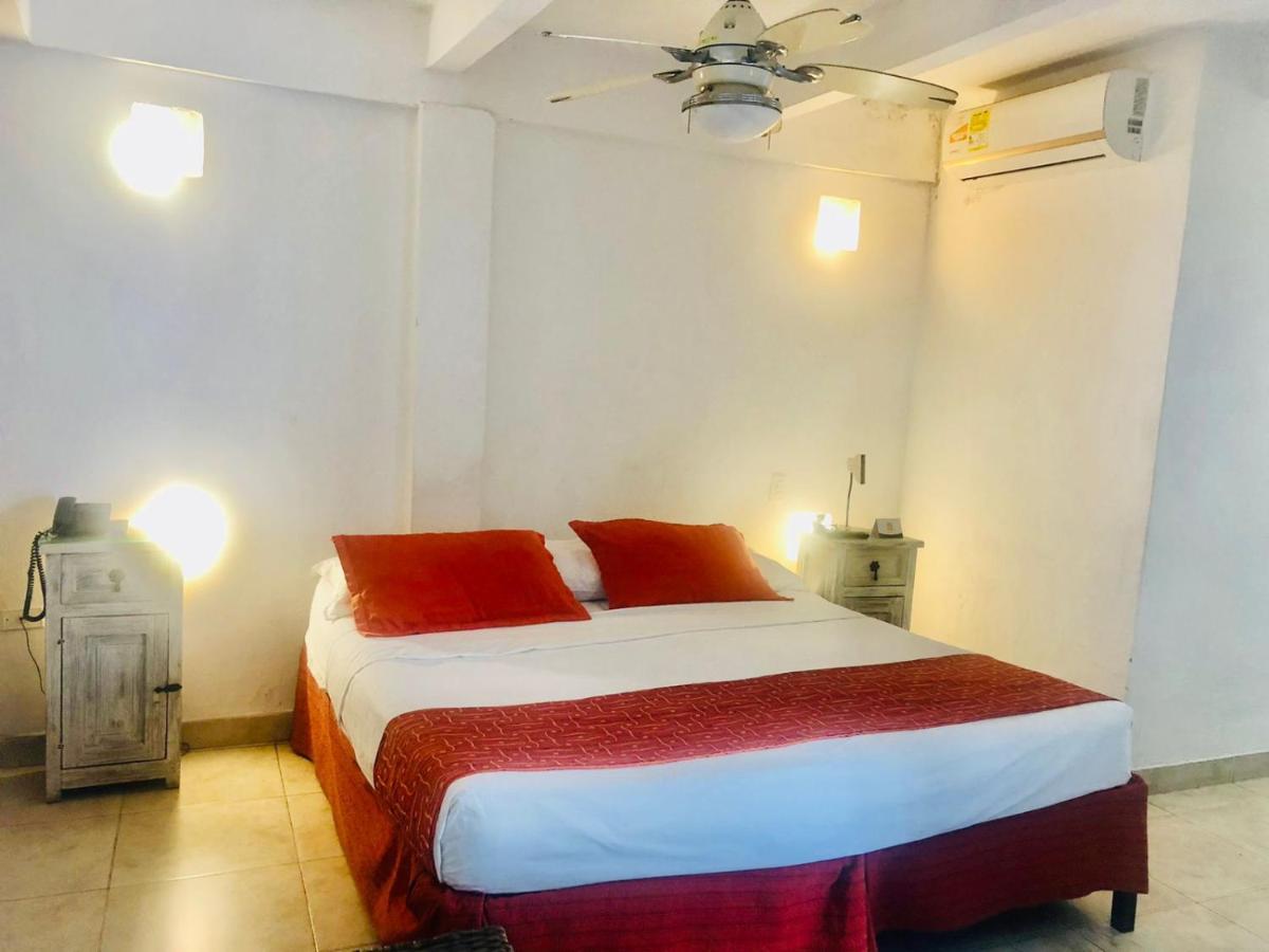 Antigua Calle Almudena Hotel Cartagena מראה חיצוני תמונה