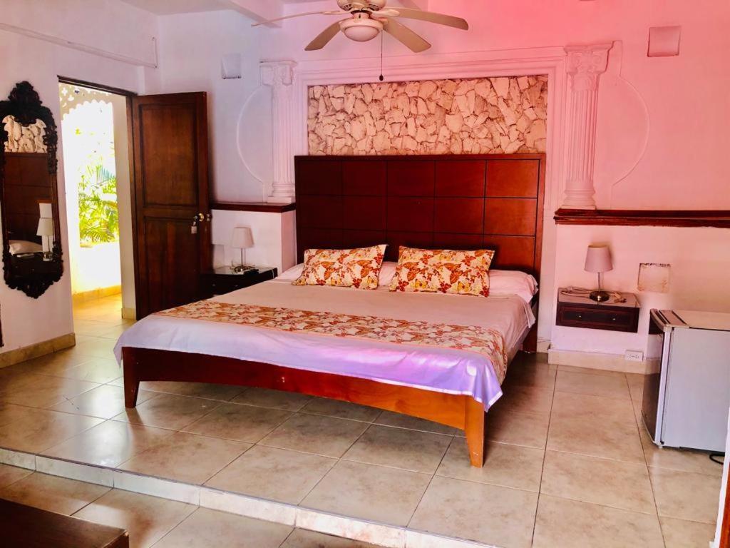 Antigua Calle Almudena Hotel Cartagena מראה חיצוני תמונה
